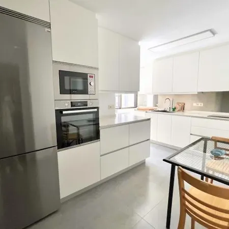 Housingcoruna Santa Margarita * آكورونيا